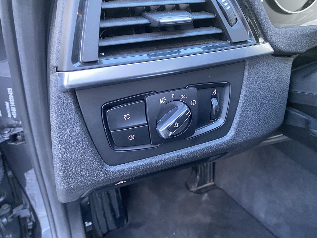 BMW Řada 3 2.0 LuxuryLine 328 i