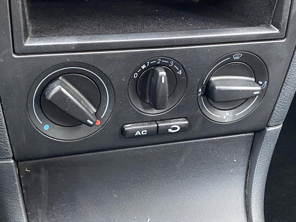 Škoda Octavia 1.6 MPi 