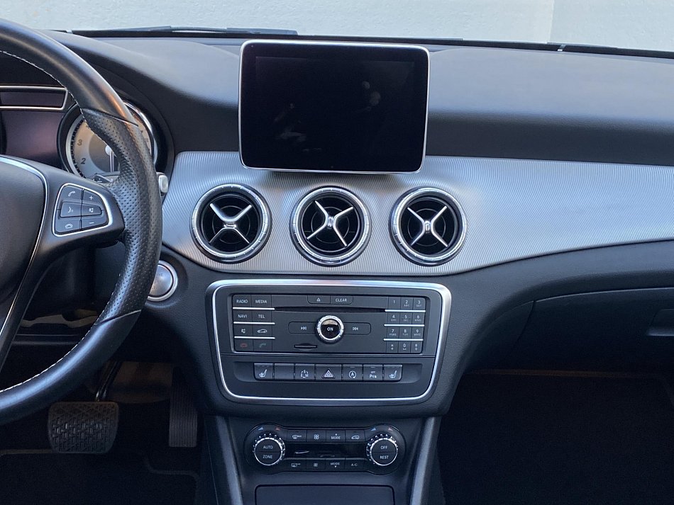 Mercedes-Benz CLA 2.0  250