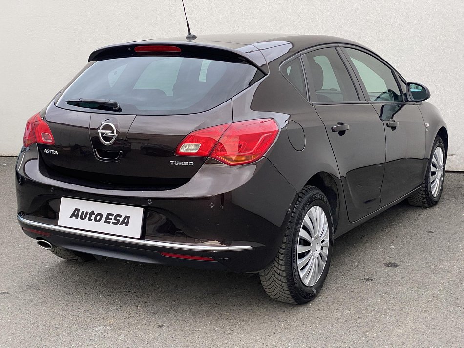 Opel Astra 1.4T 