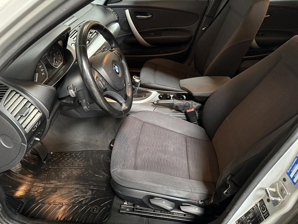 BMW Řada 1 2.0i  118i