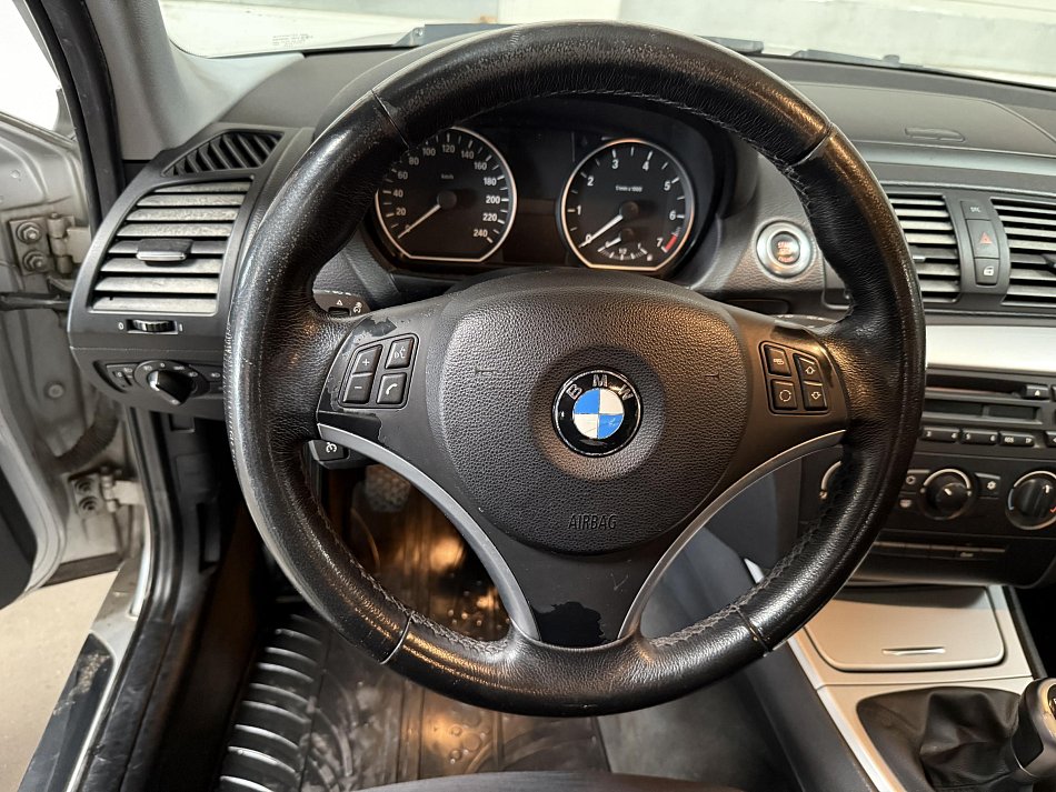 BMW Řada 1 2.0i  118i