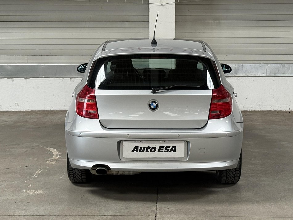 BMW Řada 1 2.0i  118i