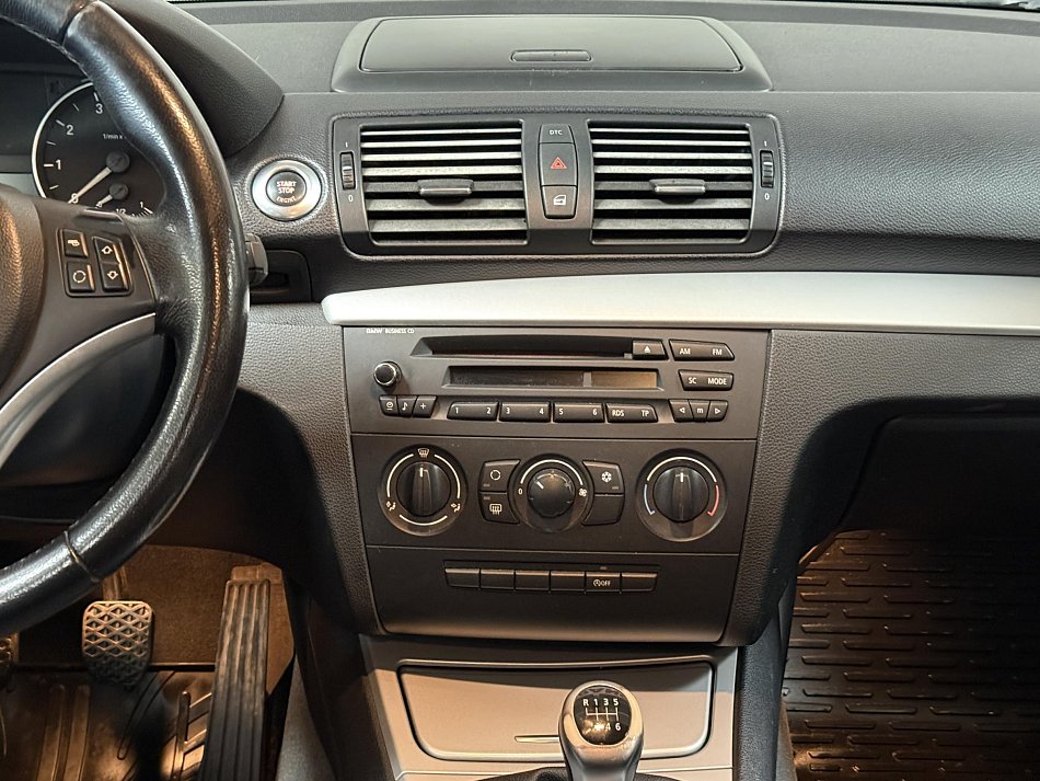 BMW Řada 1 2.0i  118i