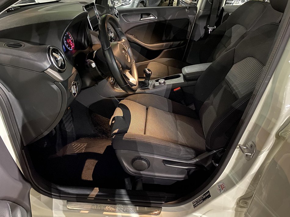 Mercedes-Benz Třída B 1.6i 