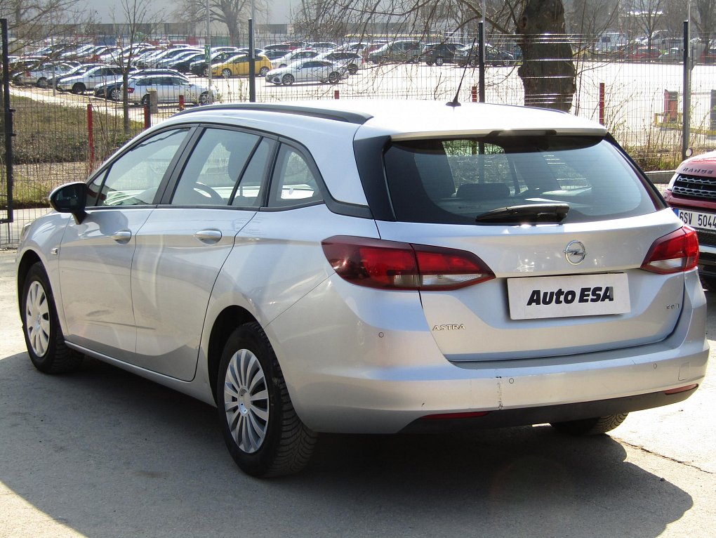 Opel Astra 1.6CDTi 