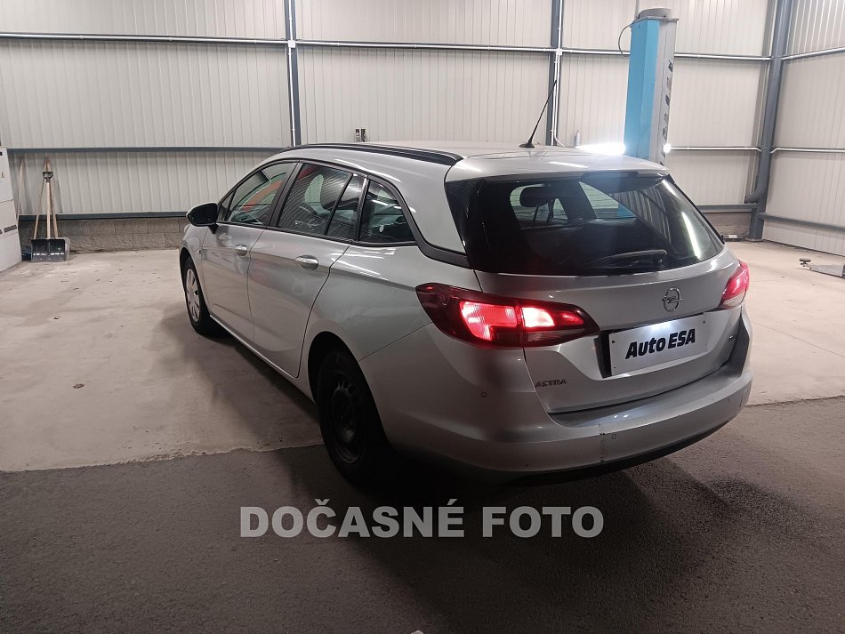 Opel Astra 1.6CDTi 