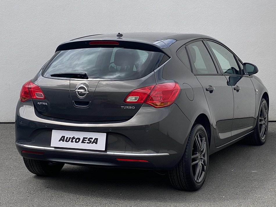 Opel Astra 1.4 T Active