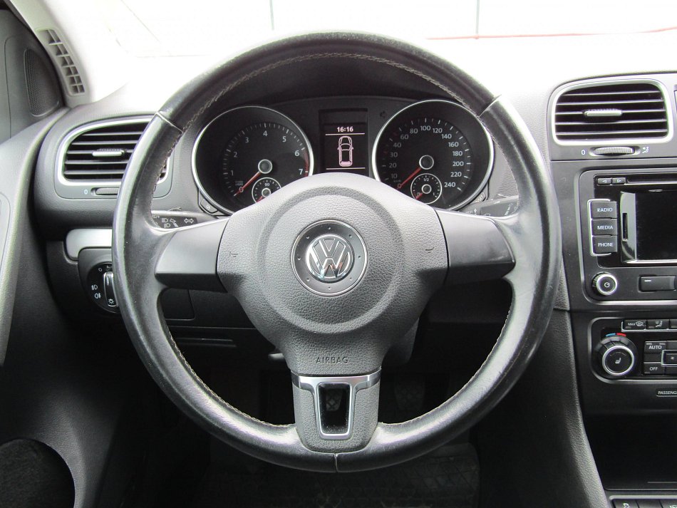 Volkswagen Golf 1.2TSI 