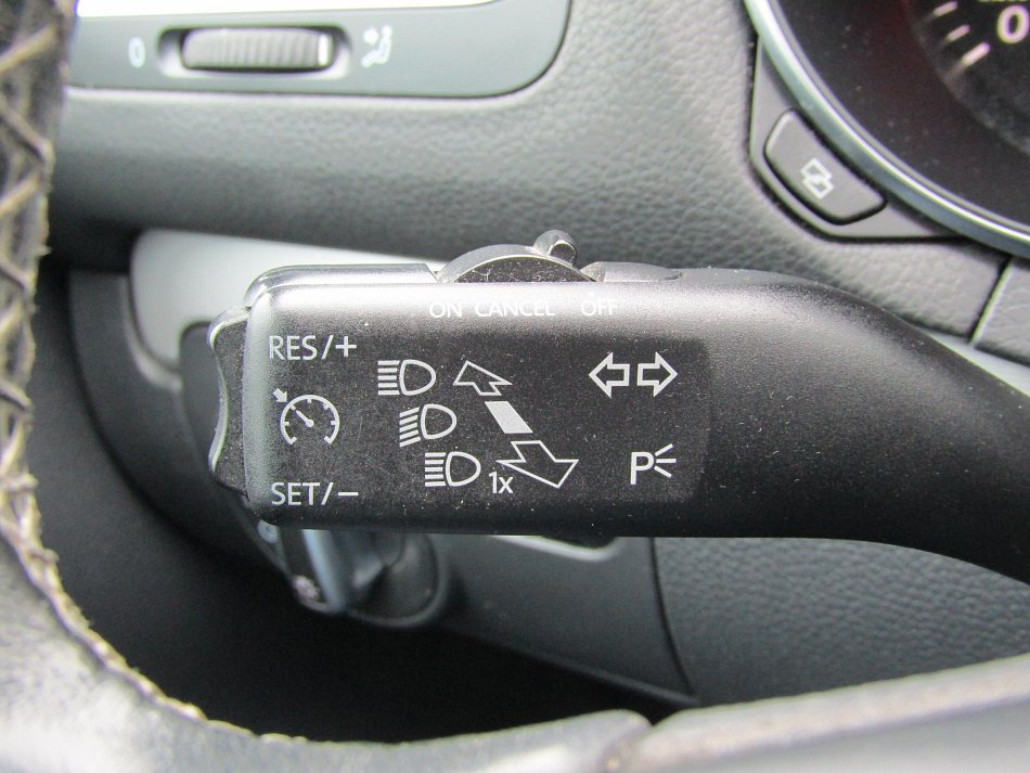 Volkswagen Golf 1.2TSI 