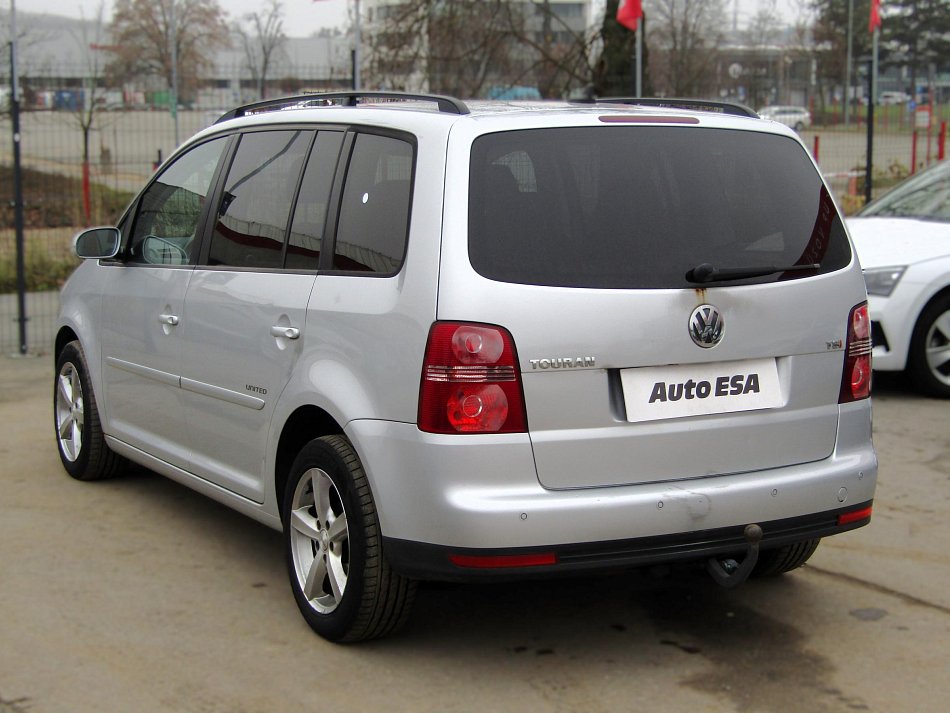 Volkswagen Touran 1.4 TSi  7míst