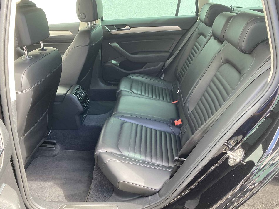 Volkswagen Passat 1.8 TSi Highline