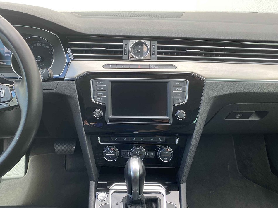 Volkswagen Passat 1.8 TSi Highline