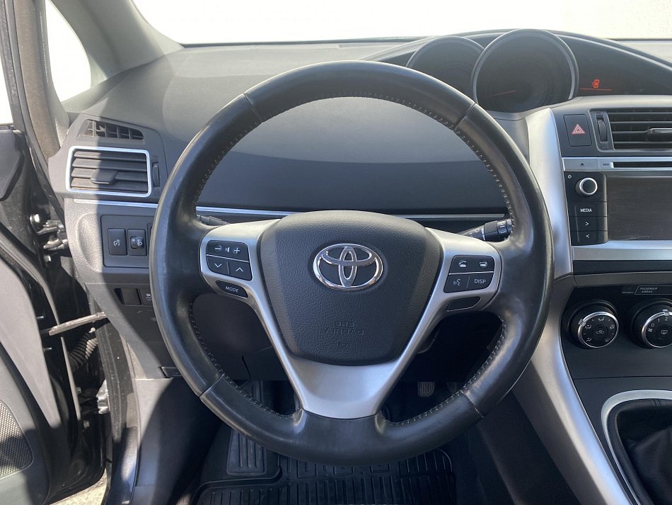 Toyota Verso 2.0 D-4D 