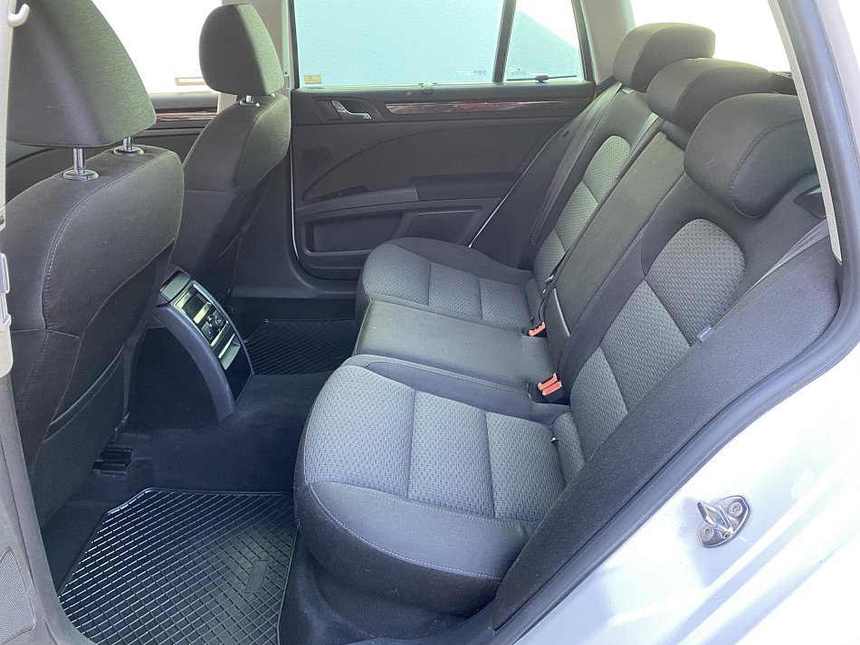 Škoda Superb II 1.6 TDi Elegance