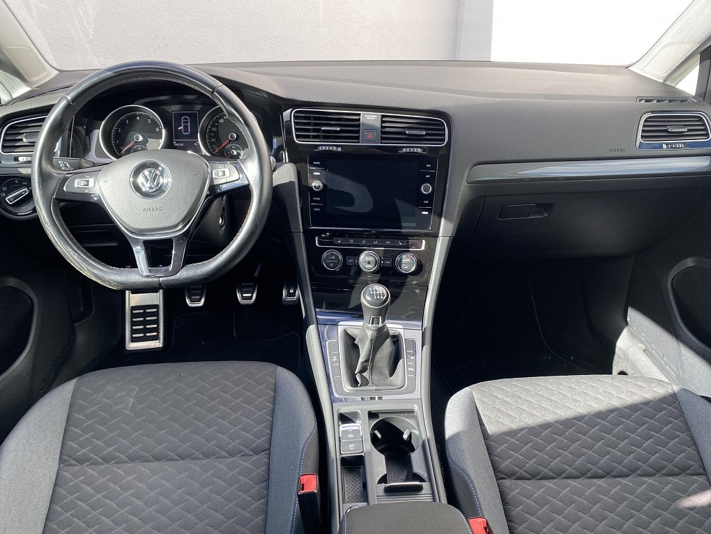 Volkswagen Golf 1.5 TSi Join