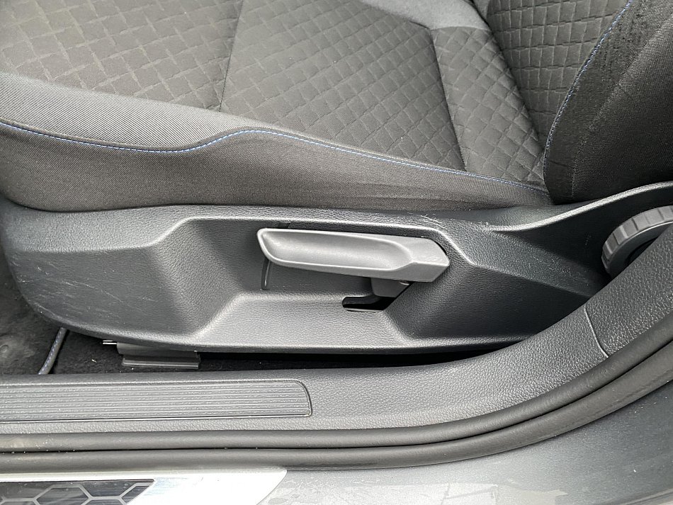 Volkswagen Golf 1.5 TSi Join