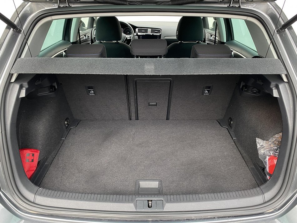 Volkswagen Golf 1.5 TSi Join