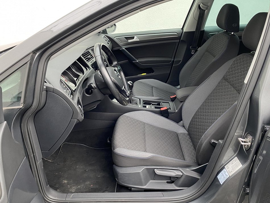 Volkswagen Golf 1.5 TSi Join