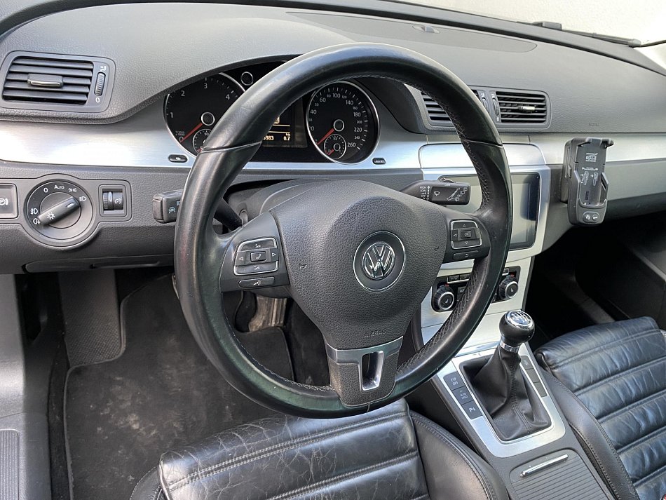 Volkswagen Passat 2.0 TDi Highline