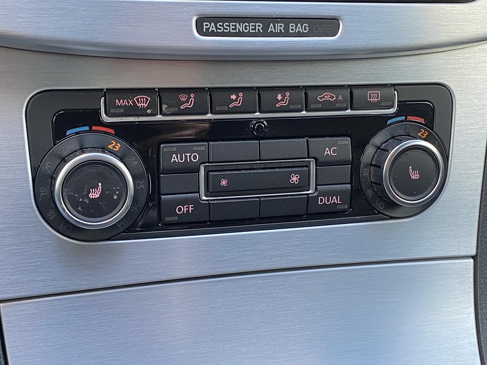 Volkswagen Passat 2.0 TDi Highline