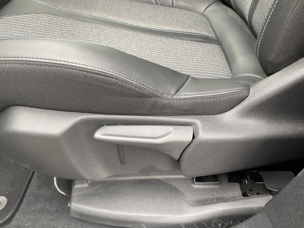 Peugeot 3008 1.2PT Allure
