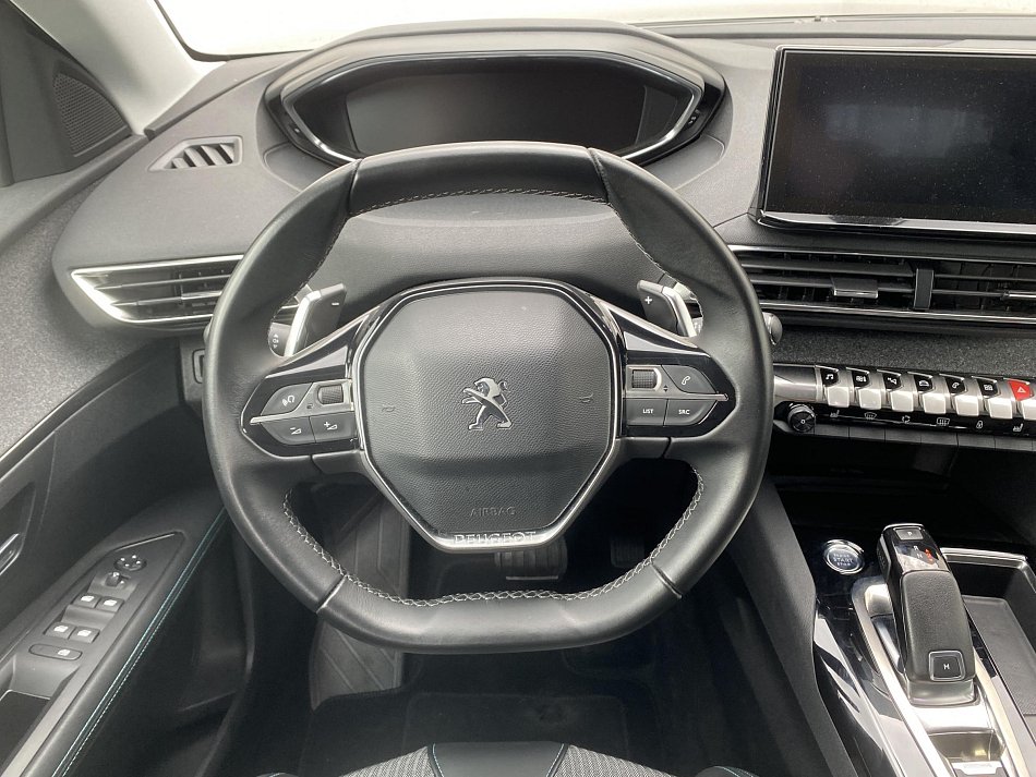 Peugeot 3008 1.2PT Allure