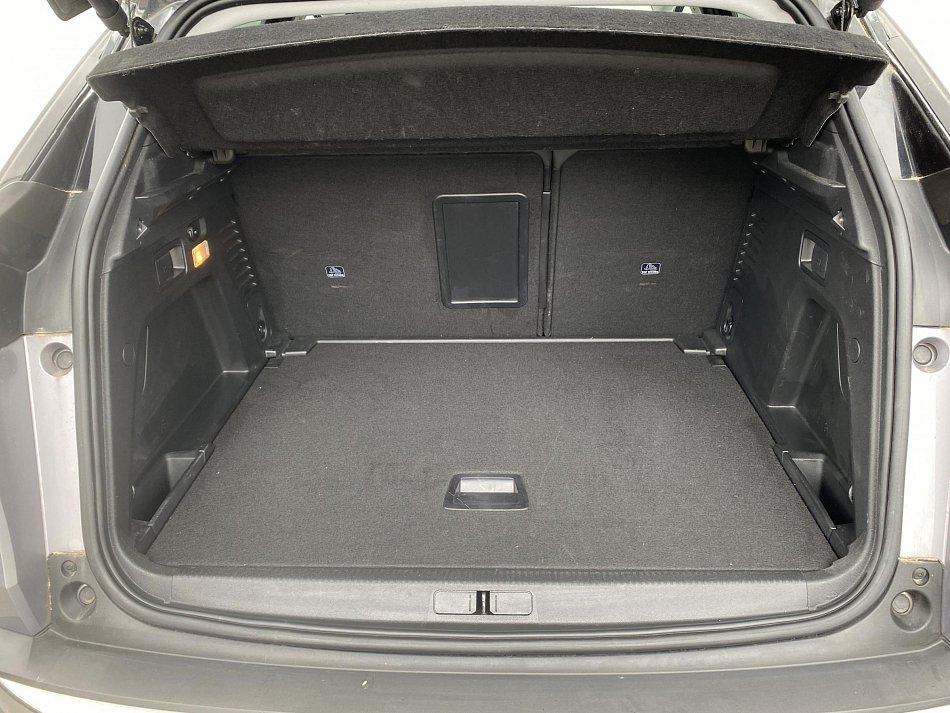 Peugeot 3008 1.2PT Allure