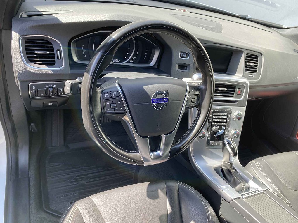 Volvo V60 2.0 D 