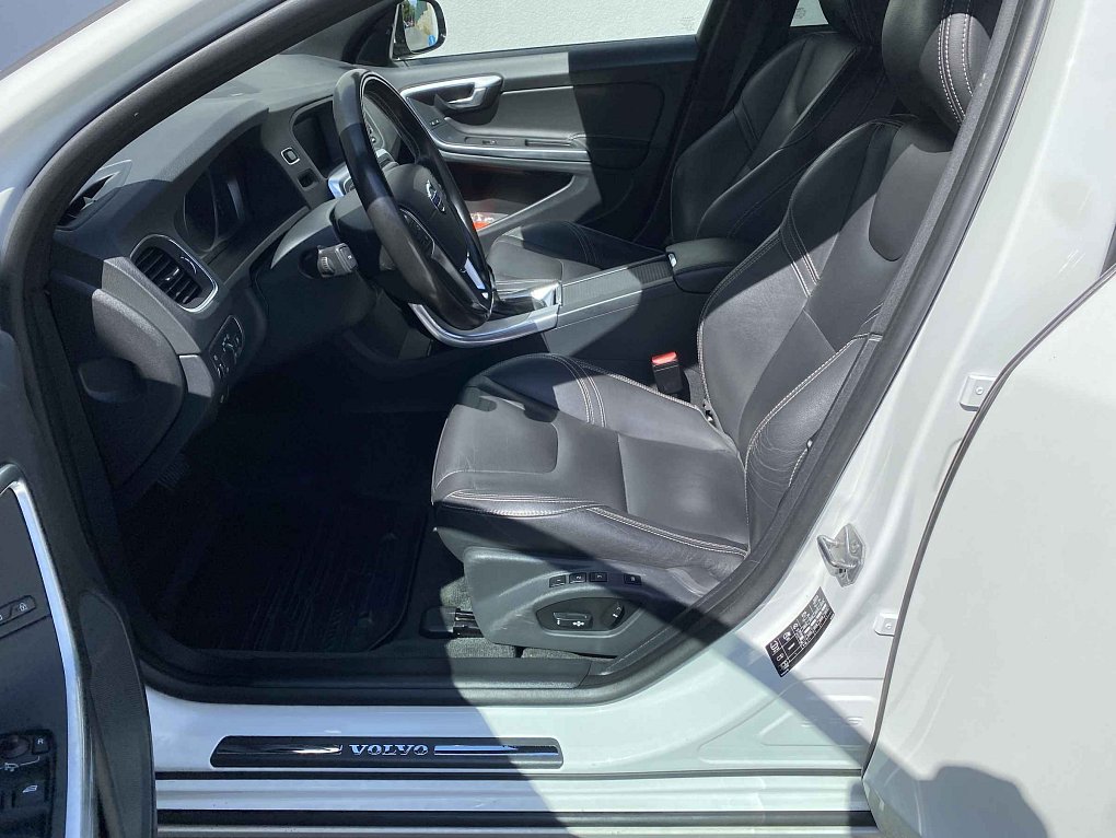 Volvo V60 2.0 D 