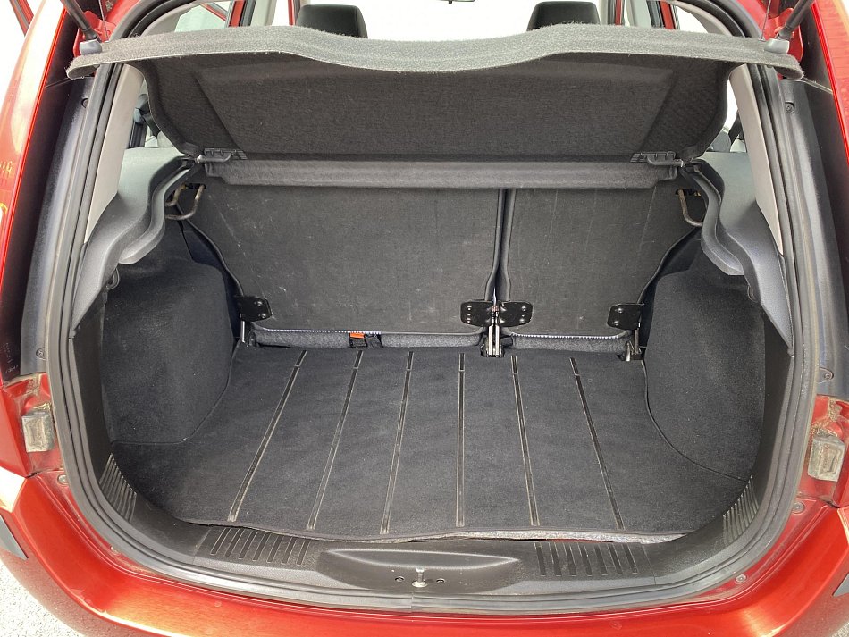 Ford Fusion 1.4 i 