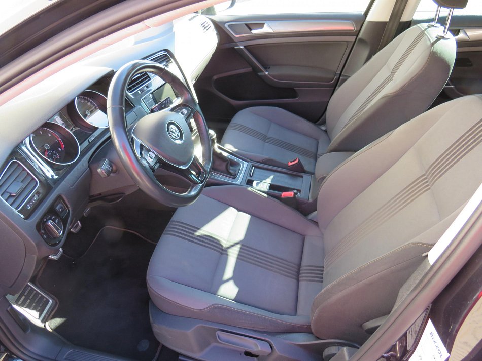 Volkswagen Golf 1.2TSi 