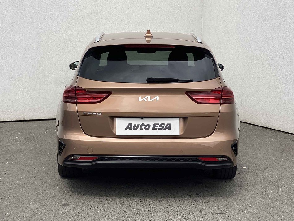 Kia Ceed 1.5 T-GDi TOP SW