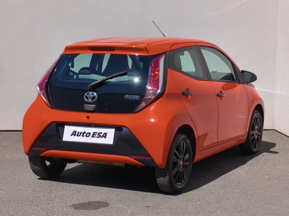 Toyota Aygo 1.0i X-play