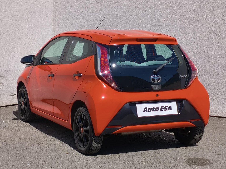 Toyota Aygo 1.0i X-play