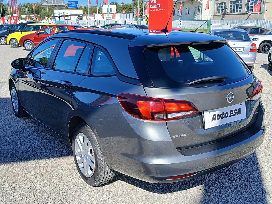 Opel Astra 1.6CDTi 