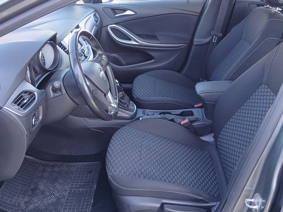 Opel Astra 1.6CDTi 