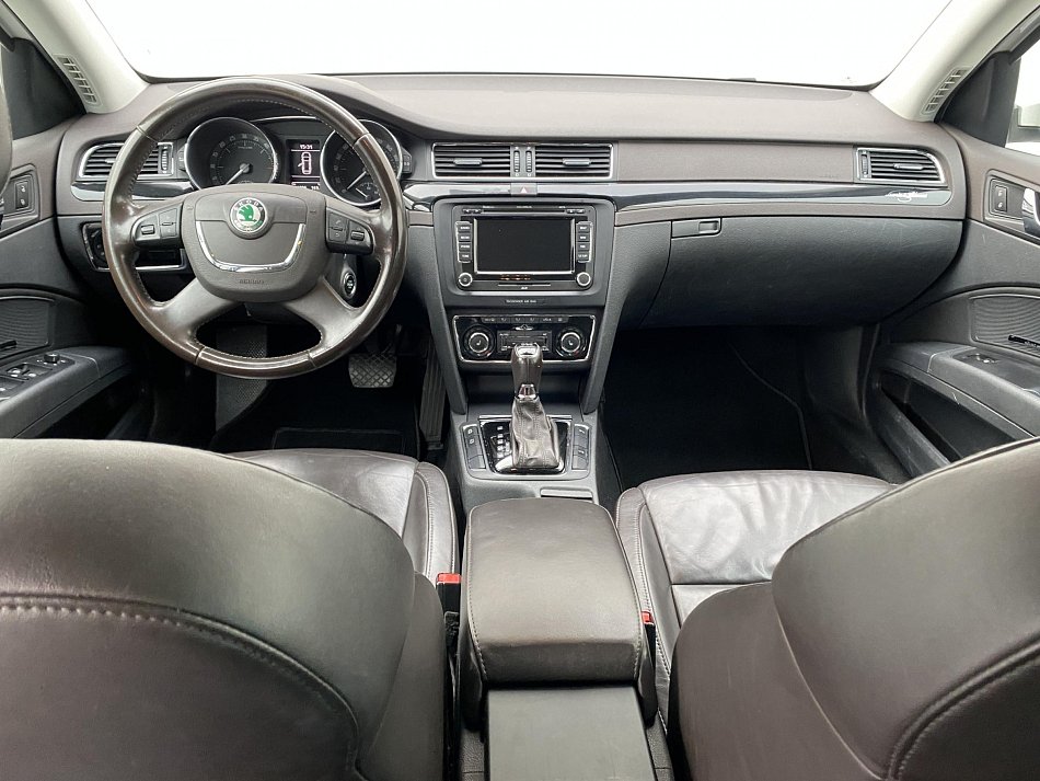 Škoda Superb II 2.0 TDi L&K