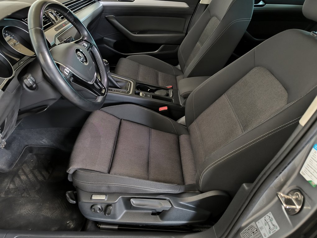 Volkswagen Passat 1.5 TSi Comfortline
