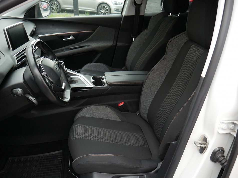 Peugeot 3008 1.6HDi Active