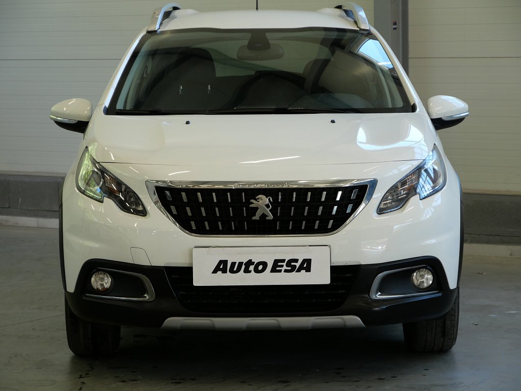 Peugeot 2008 1.2 i 
