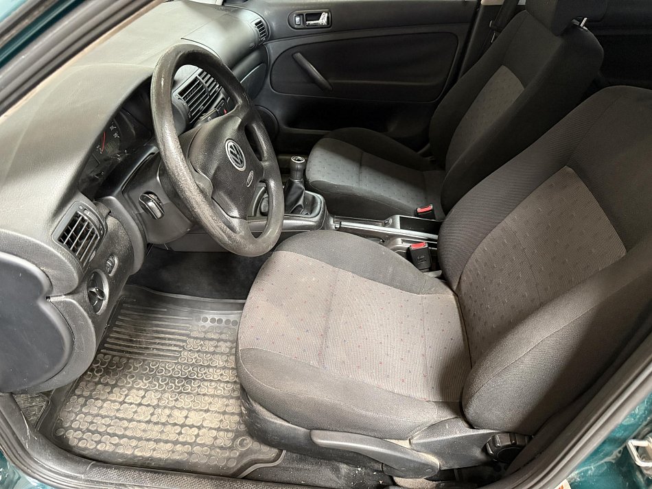 Volkswagen Passat 1.9TDi 