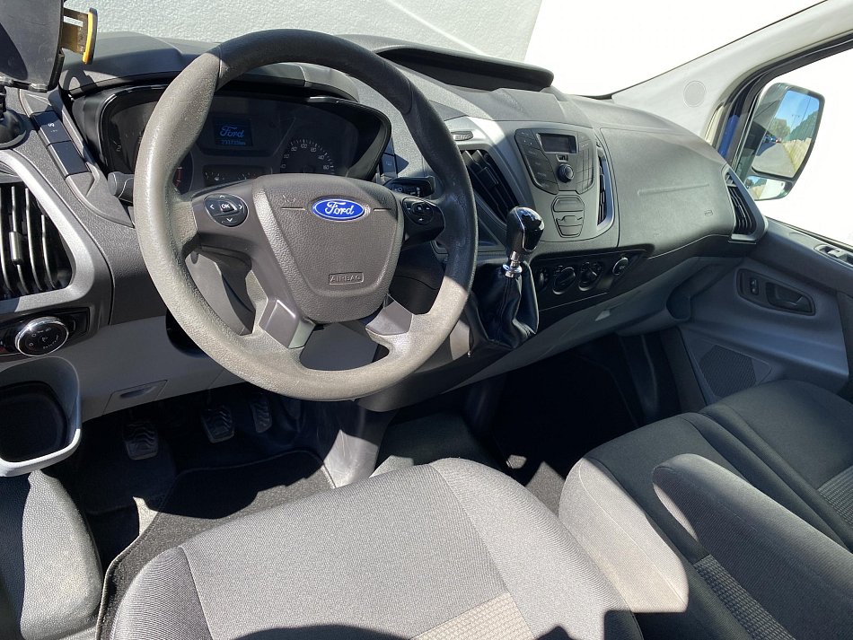 Ford Transit Custom 2.2TDCi  6míst