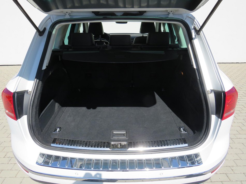 Volkswagen Touareg 3.0TDi  4x4