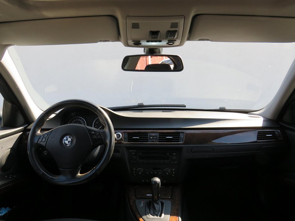 BMW Řada 3 2.5i  325i