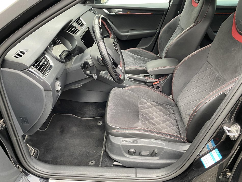 Škoda Octavia III 2.0 TDi RS