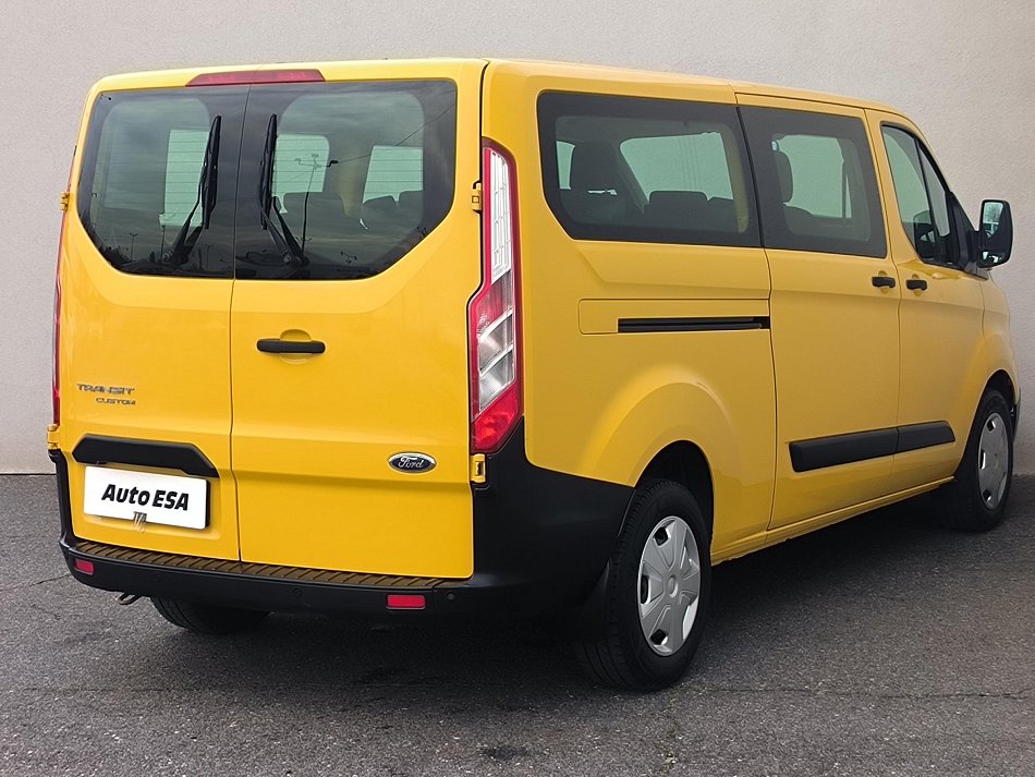 Ford Transit Custom 2.0TDCi  L2H1 8míst