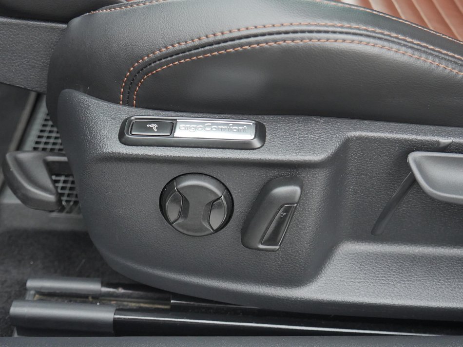 Volkswagen Passat 2.0TDi Elegance