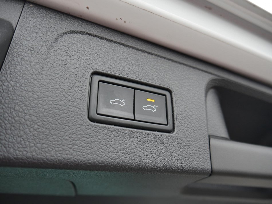 Volkswagen Passat 2.0TDi Elegance