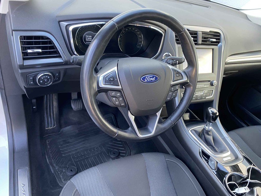 Ford Mondeo 1.5EB Titanium